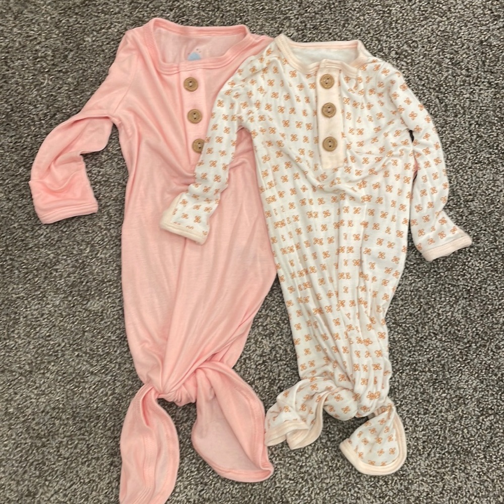 Cloud Island Newborn Gowns